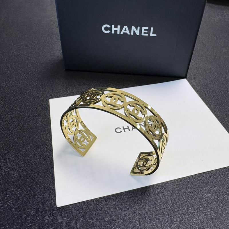 Chanel Bracelet 03yxs46